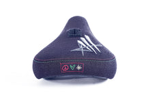 Load image into Gallery viewer, Colony  Pivotal Seat Fat Size Alex Hiam Signature