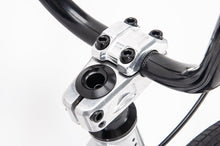 Load image into Gallery viewer, Academy Inspire 18" Complete Bike  18.0" TT Silver/Black