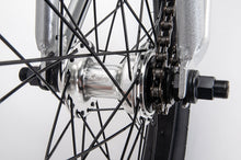Load image into Gallery viewer, Academy Inspire 18" Complete Bike  18.0" TT Silver/Black