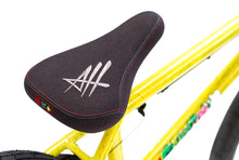 Load image into Gallery viewer, Colony Sweet Tooth 20.7″ Complete Bike