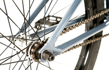 Load image into Gallery viewer, Colony Eclipse 24" Complete Bike