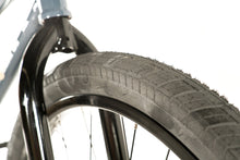 Load image into Gallery viewer, Colony Eclipse 24" Complete Bike